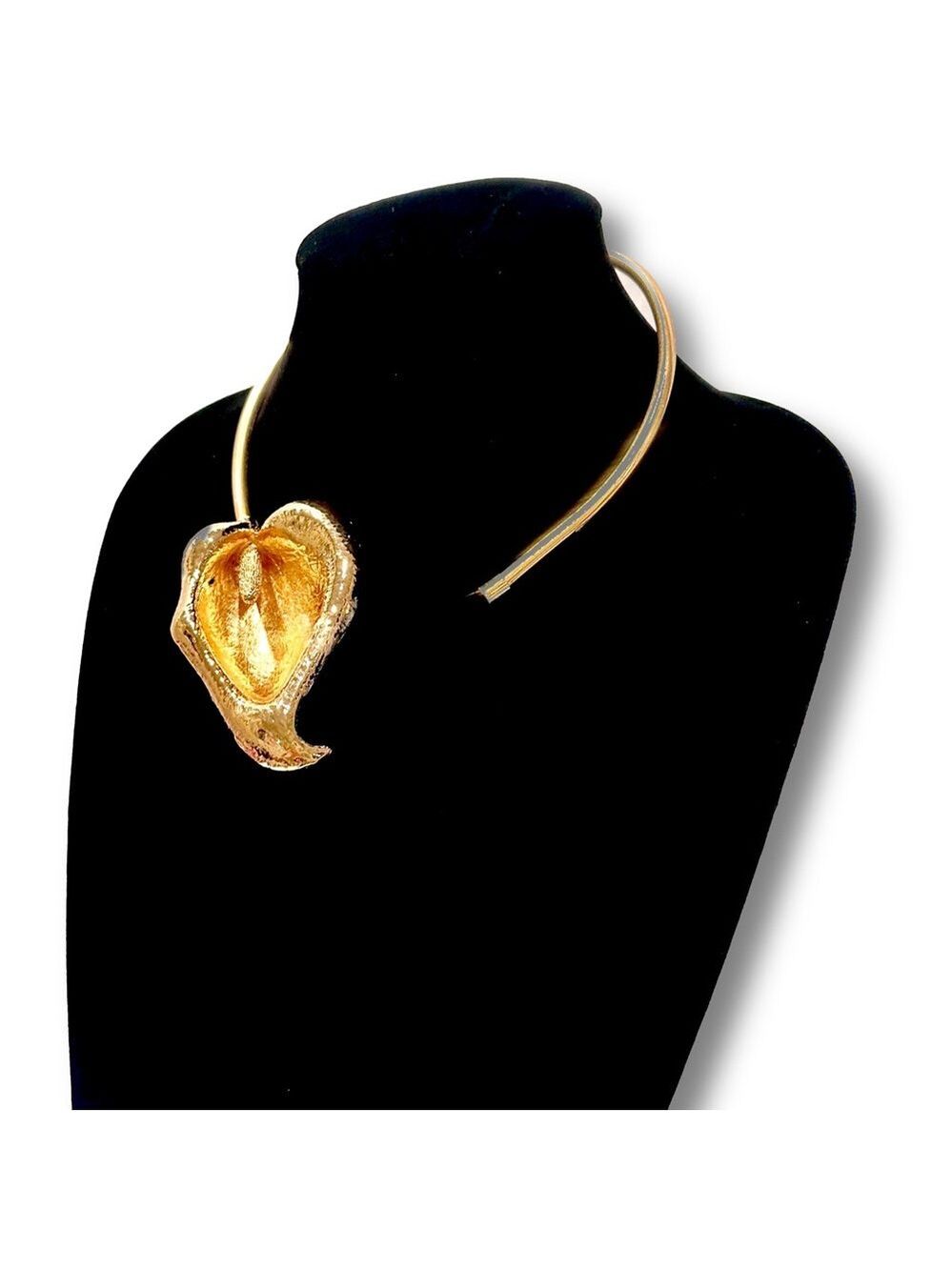 GOLDEN BLOOMS | Gold Cala Lily Contemporary Statement Collar Necklace | NEW - Picture 8 of 10